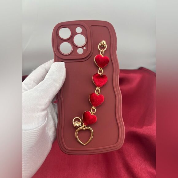 Elegant Burgundy Heart Chain Case for iPhone 16 Pro Max - Picture 5 of 5